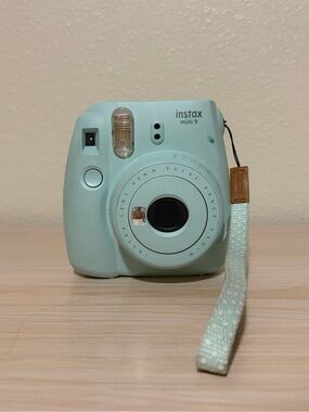 Fujifilm instax mini 9 Instant Camera - Mint